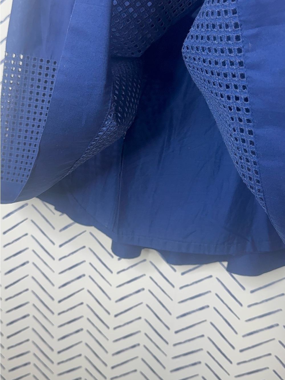 Talbots Navy Blue  Pleated Midi Eyelet Skirt Preppy Lined Size 2 - Picture 4 of 7